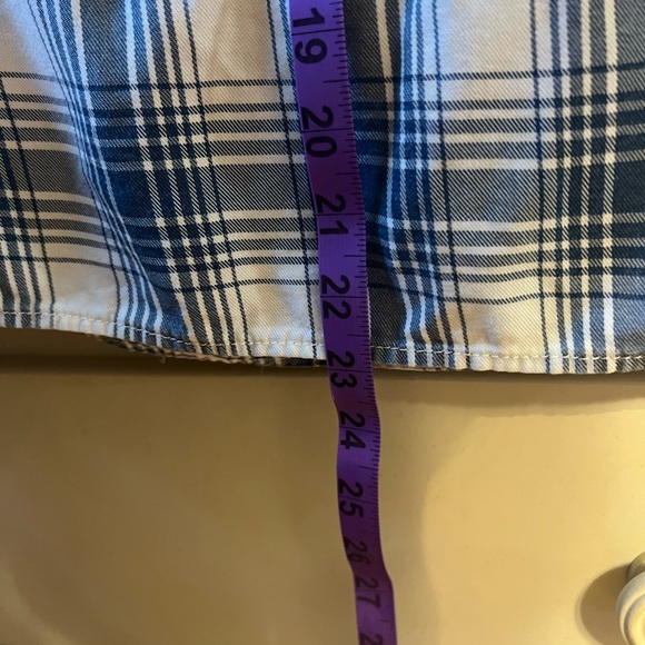 Celebrity Pink off shoulder with embroidered flower - Picture 8 of 9